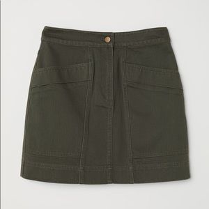 NWOT H&M High Waisted Green Skirt
